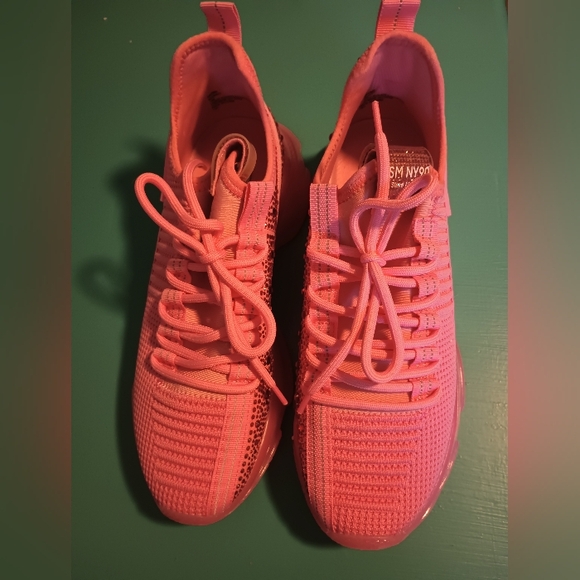 Steve Madden Shoes - Barbiecore Superduper PINK runners!